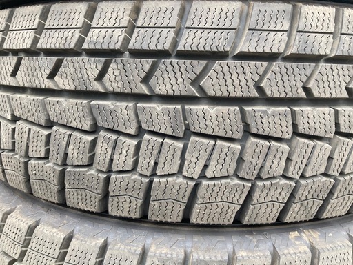 【商談中】DUNLOP 175/70R14 25年製　冬タイヤ　バリ溝