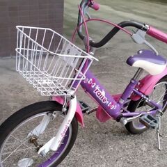 子供（女の子）用自転車　補助輪付の画像
