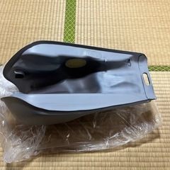 XJ400.550純正燃料タンク
の画像
