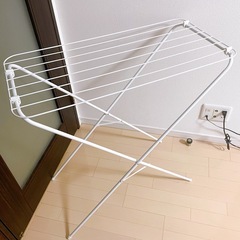 折りたたみ物干し  ピンチハンガー付きの画像