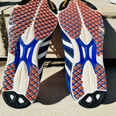 adidasの画像
