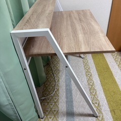 パソコン デスク（引出し付き）の画像