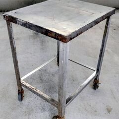 🍓 スチール製作業台 移動可能の画像