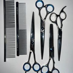 【中古】犬用トリミングセット一式（バリカン・プロ仕様ハサミ・爪切り・ポーチ付き）の画像