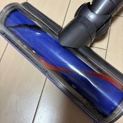 Dyson v7 animal ploスティッククリーナー 本体、付属品有りの画像