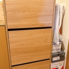 ikea(イケア)BISSA3段靴箱の画像