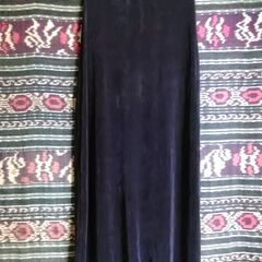 伸縮生地のタイトなロングスカート／中古・W63cm・着丈91cmの画像