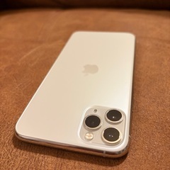iPhone 11 PROMAX 64GB ゴールドの画像
