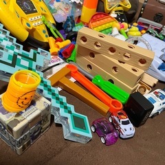 おもちゃ　まとめ売り　知育玩具　乗り物　剣の画像