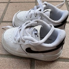 Nike Air Force 1 ベビーシューズ 11cm ホワイト/ブラックの画像