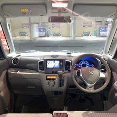 車内広々！ アイドリングストップ付き！スズキ スペーシアの画像