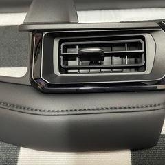 未使用品 WR-V(ブラックスタイル)純正レザーインテリア(他オマケ4点)の画像