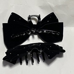 ✨さりげないラインストーンが光る！ダブルリボンヘアアクセサリー✨【新品未使用】の画像