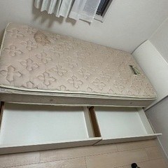ニトリ　シングル　ベッドフレームの画像