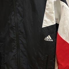 adidas ジャンパー150cm用ですの画像