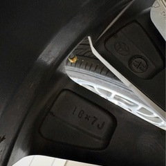 18インチ ホイール 7J+35 一本のみ　RAV4純正ホイールの画像