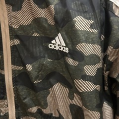 adidasのジャンパー150cm用ですの画像