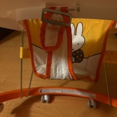 歩行器 ミッフィーの画像