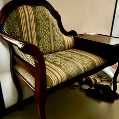 クラシックな
テレフォンチェアの画像