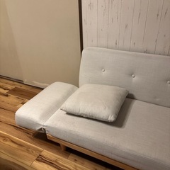 [幅130]2人掛けソファ ソファベッド 天然木脚の画像