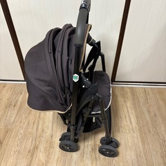 Combi ベビーカー
の画像
