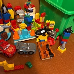 レゴブロック　LEGO まとめ売り　カーズや動物園、人間などもあり！収納ケース付き！の画像