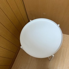 サイドテーブルの画像
