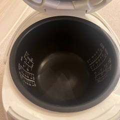 炊飯器の画像