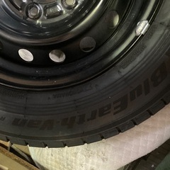 ヨコハマタイヤ　185/75R15の画像