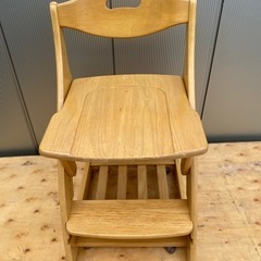 木製　学習
椅子の画像