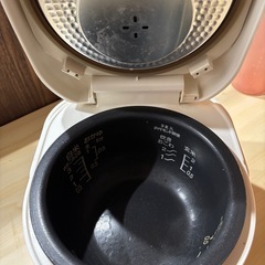 炊飯器(3合まで炊けます)
の画像