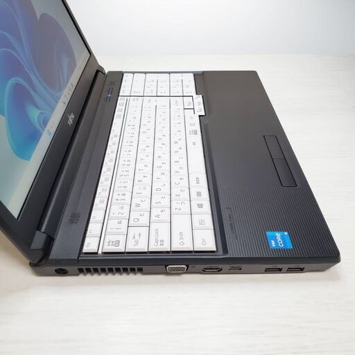残り2台 2022年製 ノートパソコン 富士通 LIFEBOOK A5511/HX Core i5-1135G7 8GB SSD 256GB 【高年式・高コスパ・保証あり・全国発送】