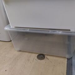 極上美品　300円から500円　衣装ケース　タンスの画像