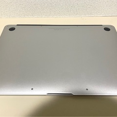 10/9まで　Apple MacBook Air 2015 純正アダプタ+HDMI変換コネクタ付きの画像