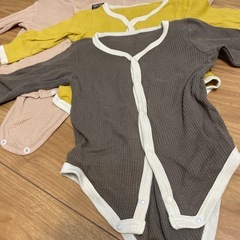 80cm   ロンパース　肌着の画像