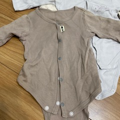 80cm   ロンパース　肌着の画像