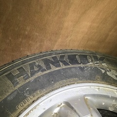 車のタイヤ205/65R15の画像