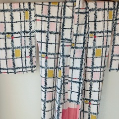  【最終値下げ！10月末削除！】チェック柄 着物 赤・黄アクセントの画像