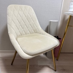 ダイニングチェアの画像