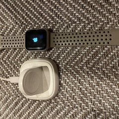 【 Apple Watch series4 】 充電スタンド NIKE純正バンド付きの画像