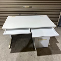 オフィスデスクセットの画像