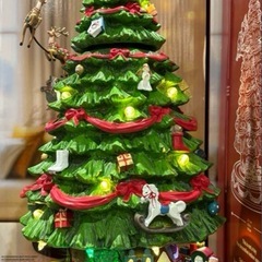 コストコクリスマス　回るクリスマスツリーの画像