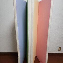 可愛い折り畳みフロアマット(赤ちゃんや幼児向け)約200.5×139cmの画像