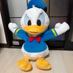 超Bigシナモロール、ハローキティー、ドナルドダッグぬぬいぐるみの画像
