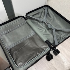 キャリーケースの画像