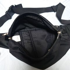 THE NORTH FACE　ノースフェイス　ボディバッグ　バック　黒　使用感ありの画像