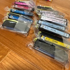 EPSON 純正インク、育児本、マグの画像