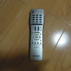 シャープ　アクオス　20型　2006年製ですが綺麗に映ります。の画像