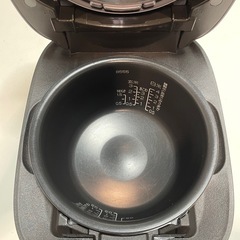 美品 ZOJIRUSHI 炊飯器 NW-ES07の画像
