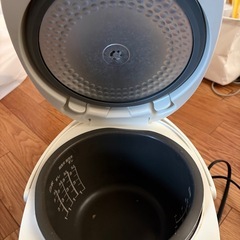 TOSHIBA炊飯器の画像